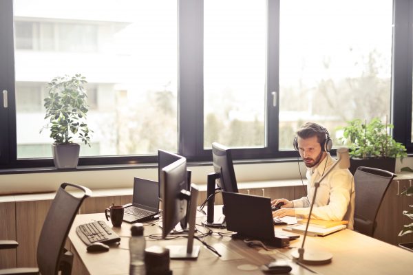MetaExpert Holly Helps a Call Center Go Lean for Big Savings